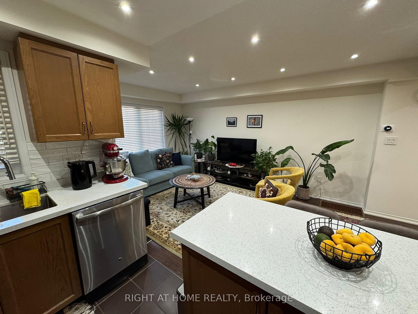 23 Linnell Ajax,ON L1Z 0K9 — Photo 10