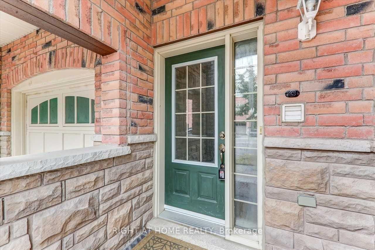 23 Linnell Street, Ajax 2