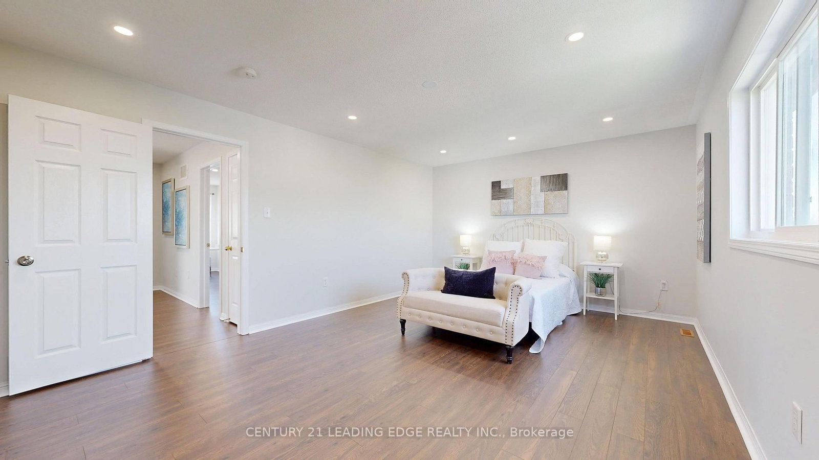 784 Ormond Drive • Oshawa, ON photo 28