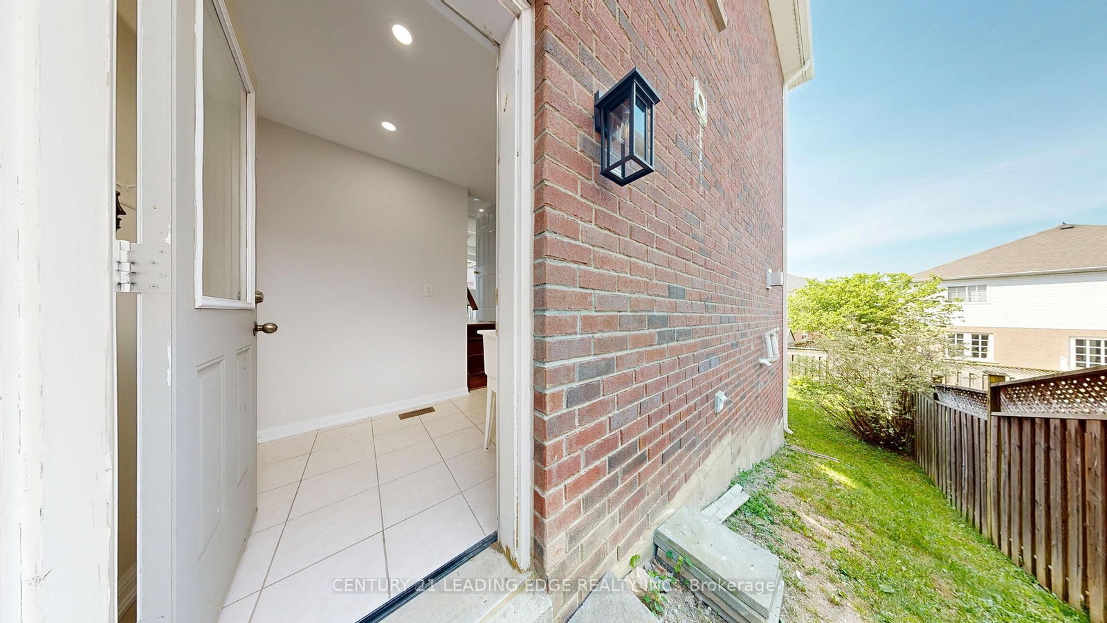 784 Ormond Drive • Oshawa, ON photo 36