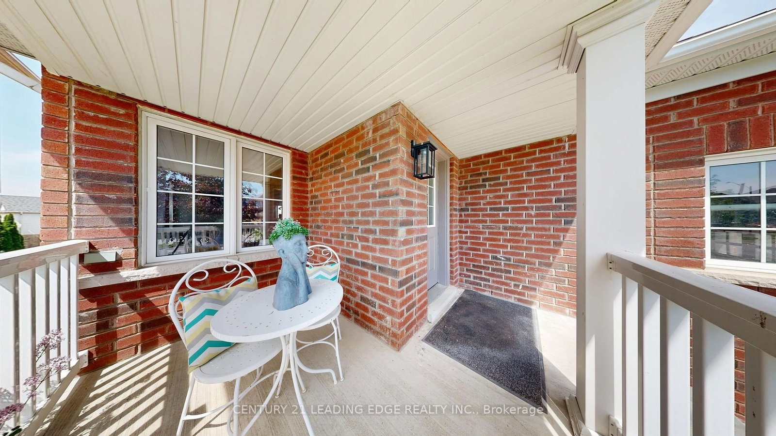 784 Ormond Drive • Oshawa, ON photo 4