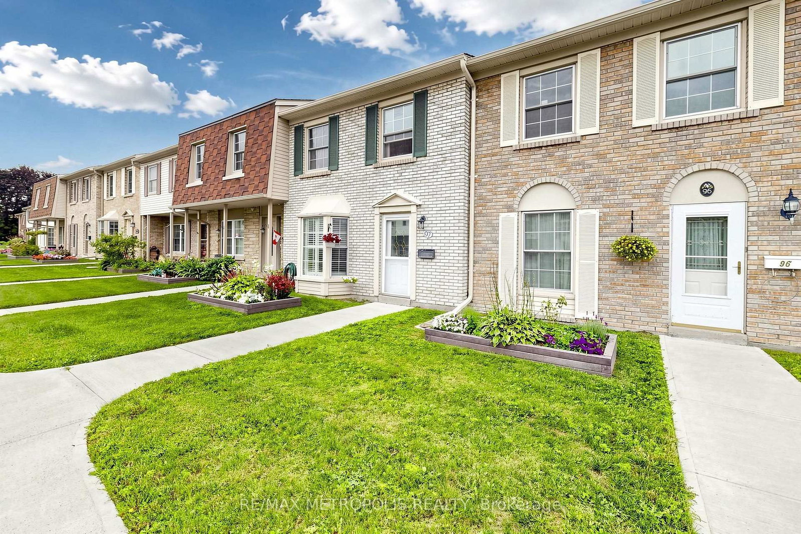 580 Eyer Drive • #96 • Pickering, ON photo 4
