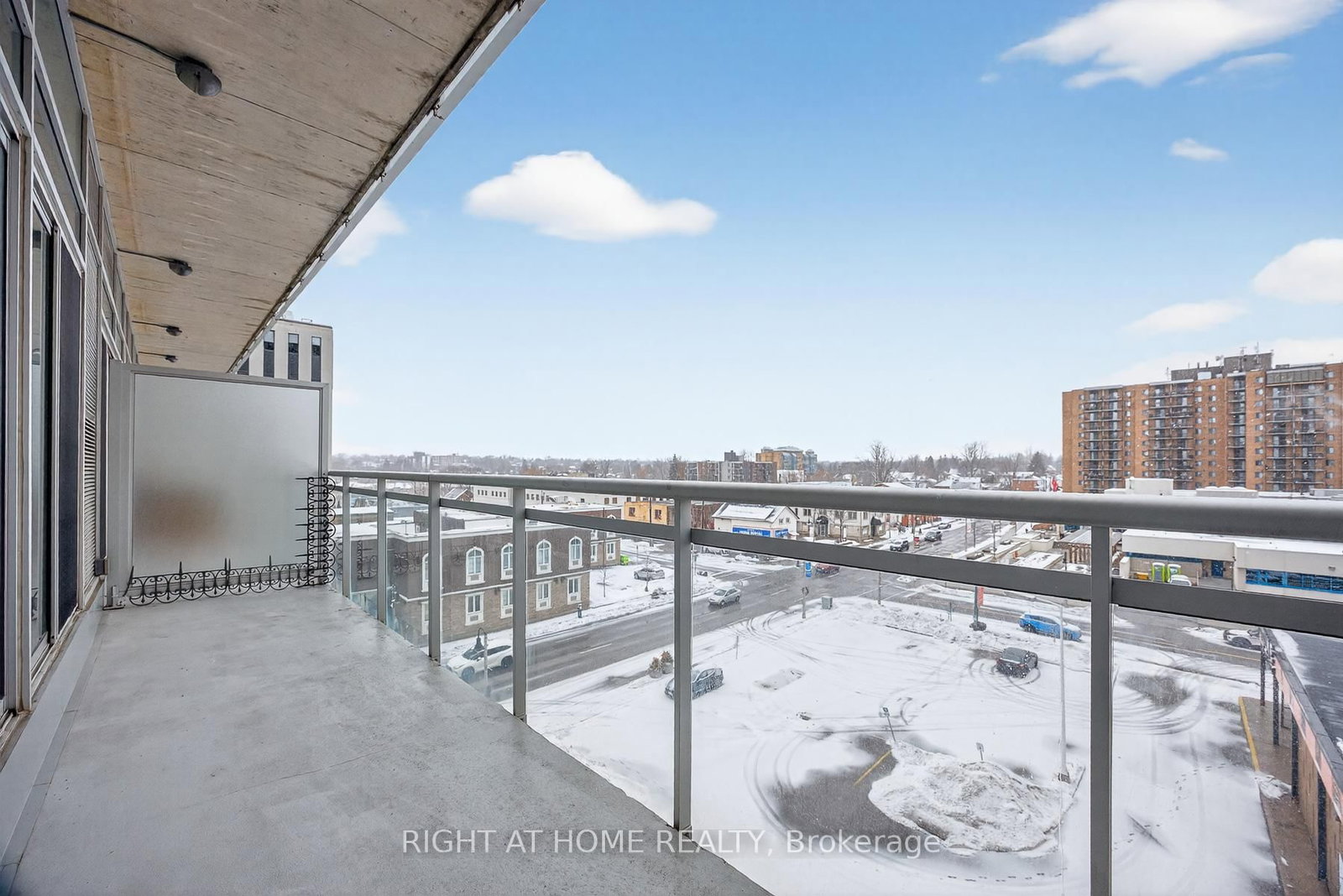 44 Bond Street W • #518 • Oshawa, ON photo 24