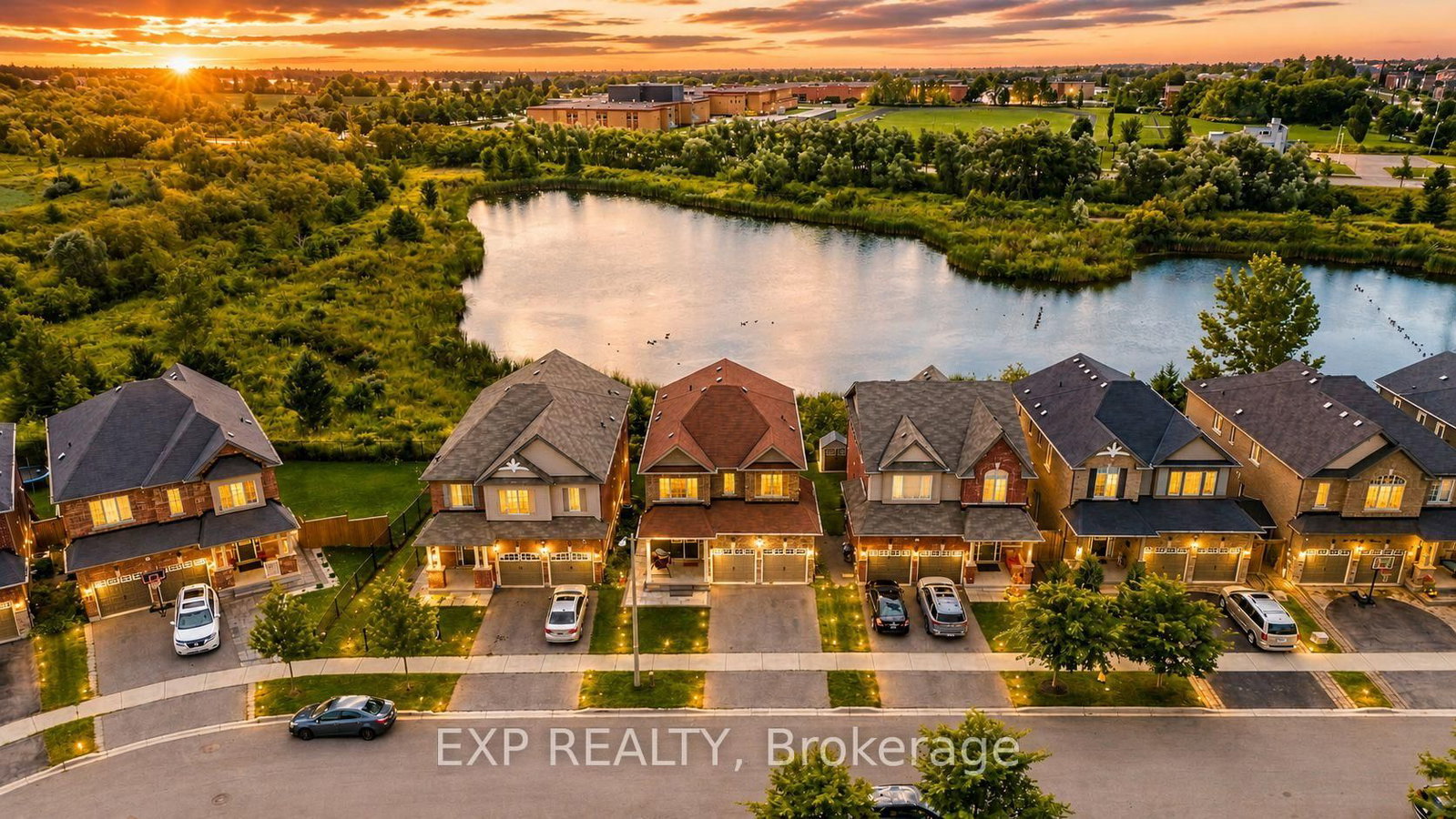 39 Purdy Place • Clarington, ON photo 1