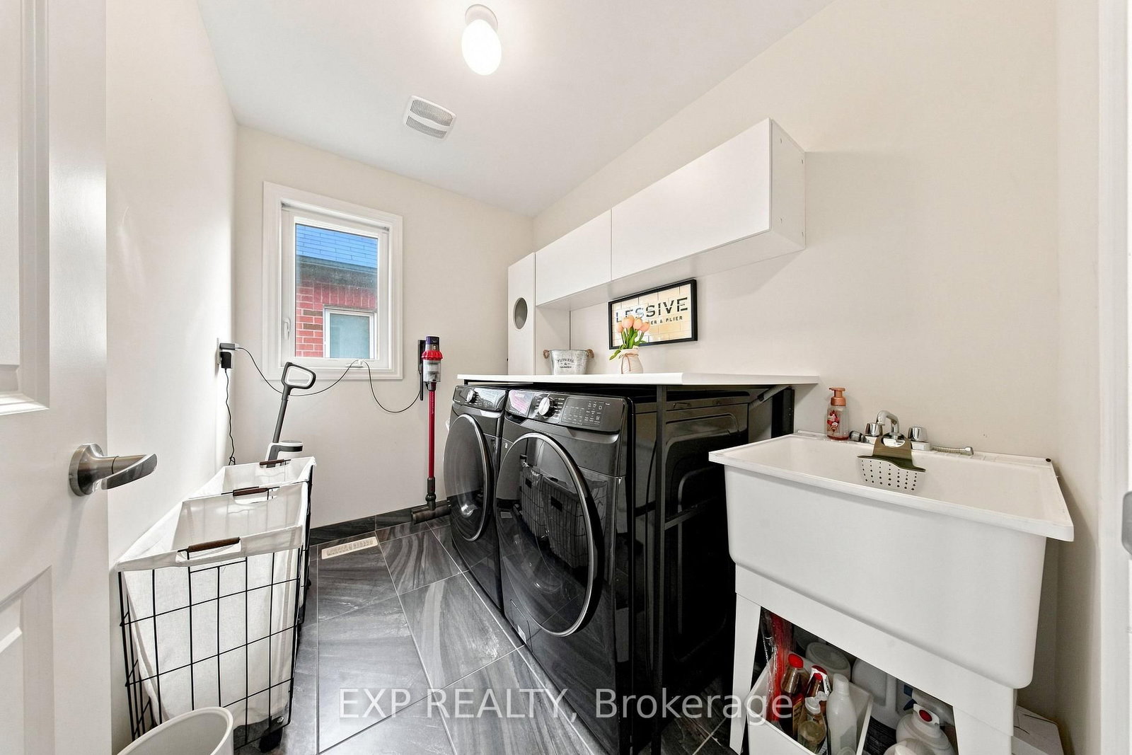 39 Purdy Place • Clarington, ON photo 23