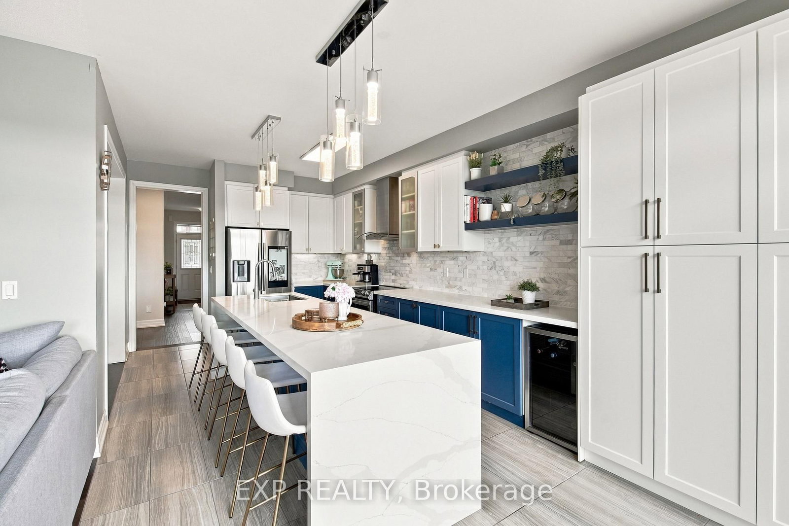 39 Purdy Place • Clarington, ON photo 4