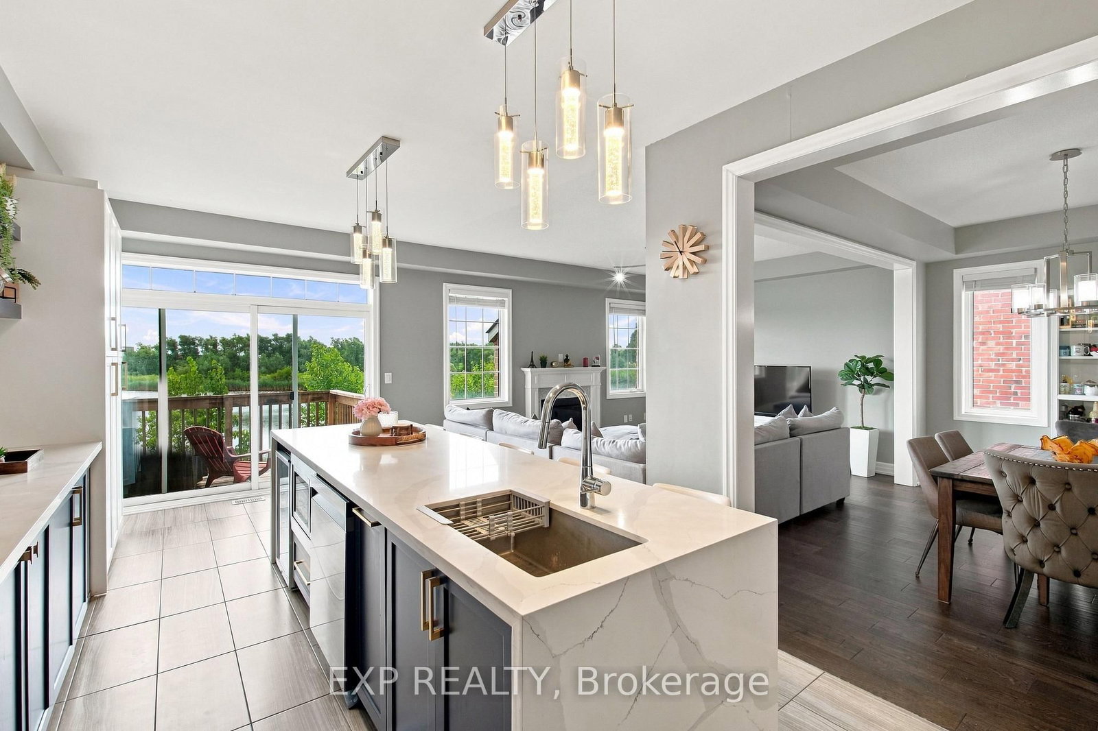 39 Purdy Place • Clarington, ON photo 6