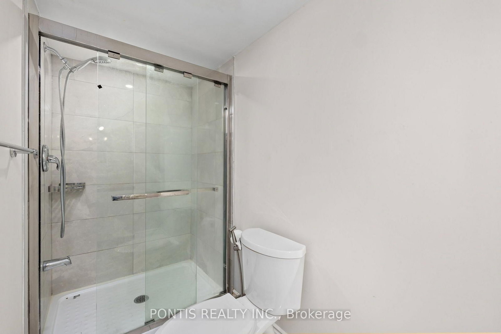 756 Cobblers Court • Pickering, ON photo 36