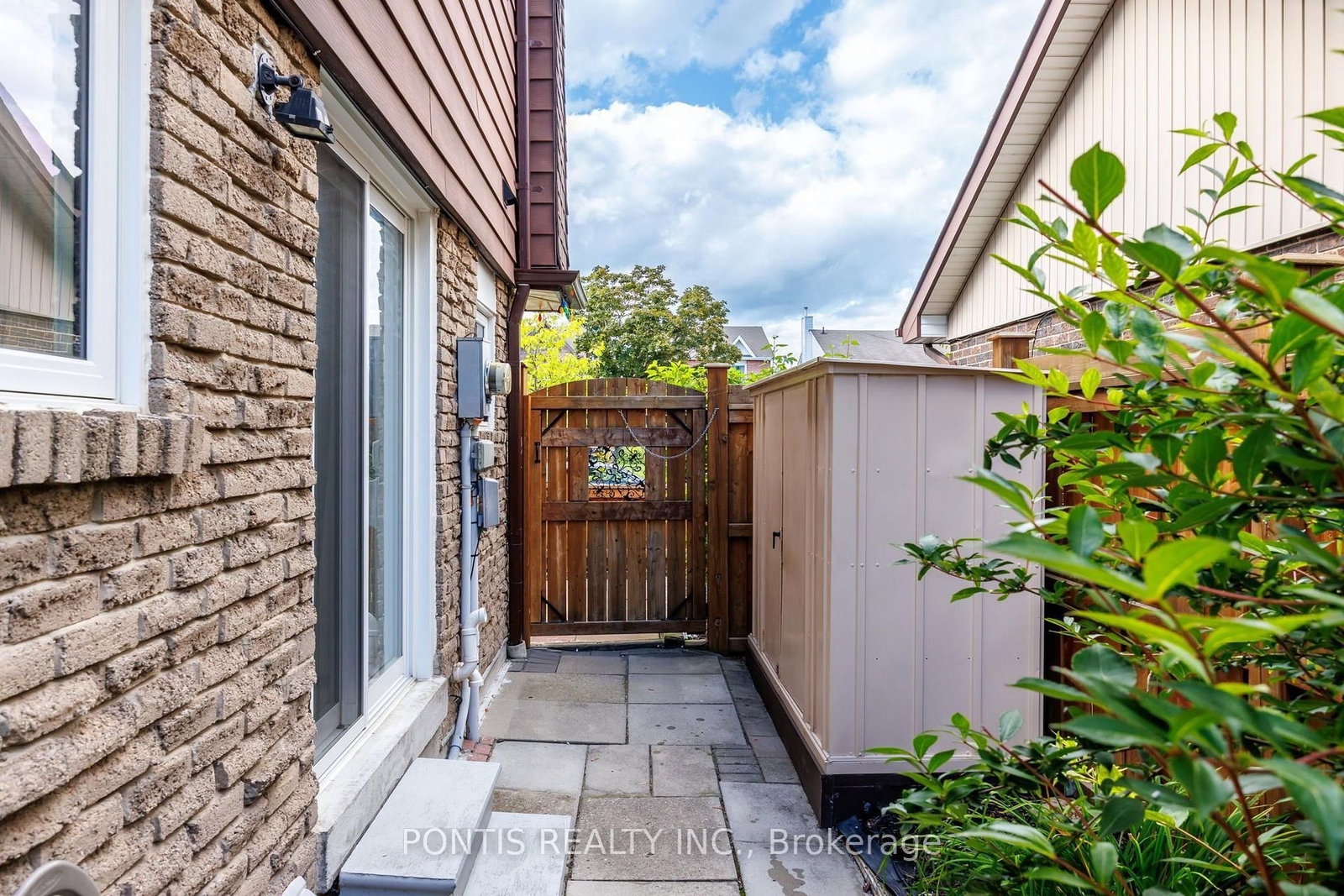 756 Cobblers Court • Pickering, ON photo 43