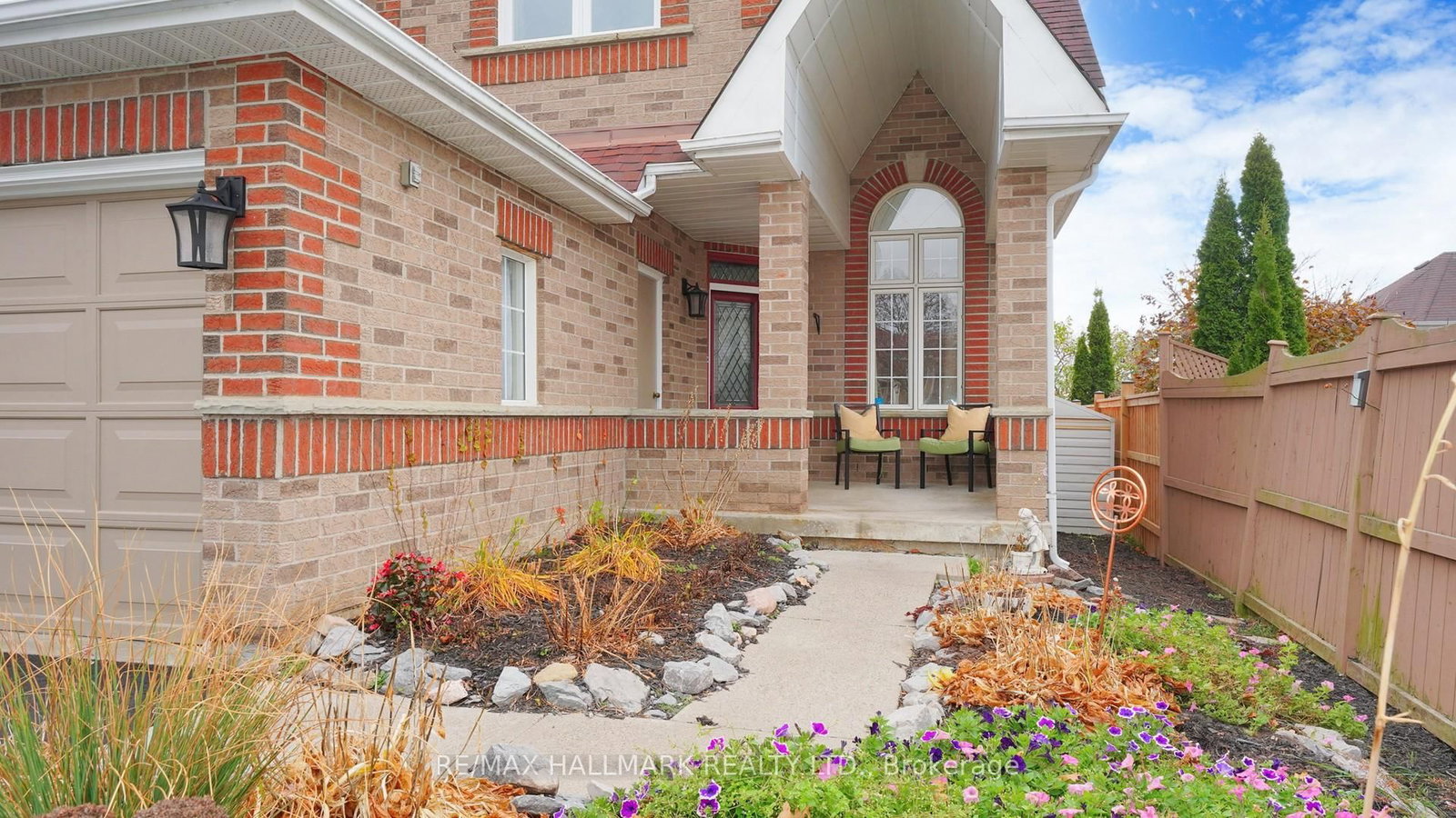 Upper - 1035 Beatrice Street E, Oshawa 3