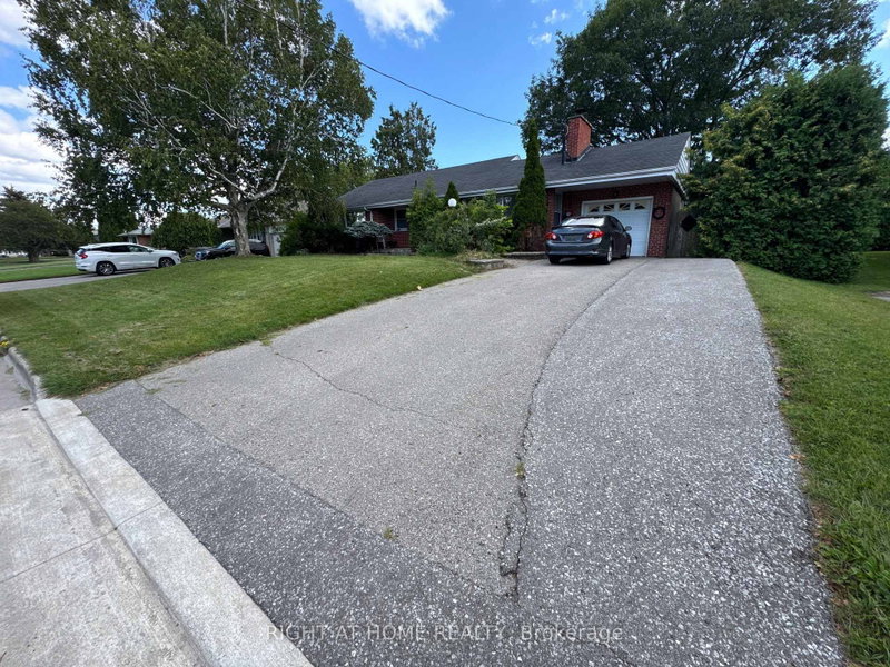 77 Churchill Avenue