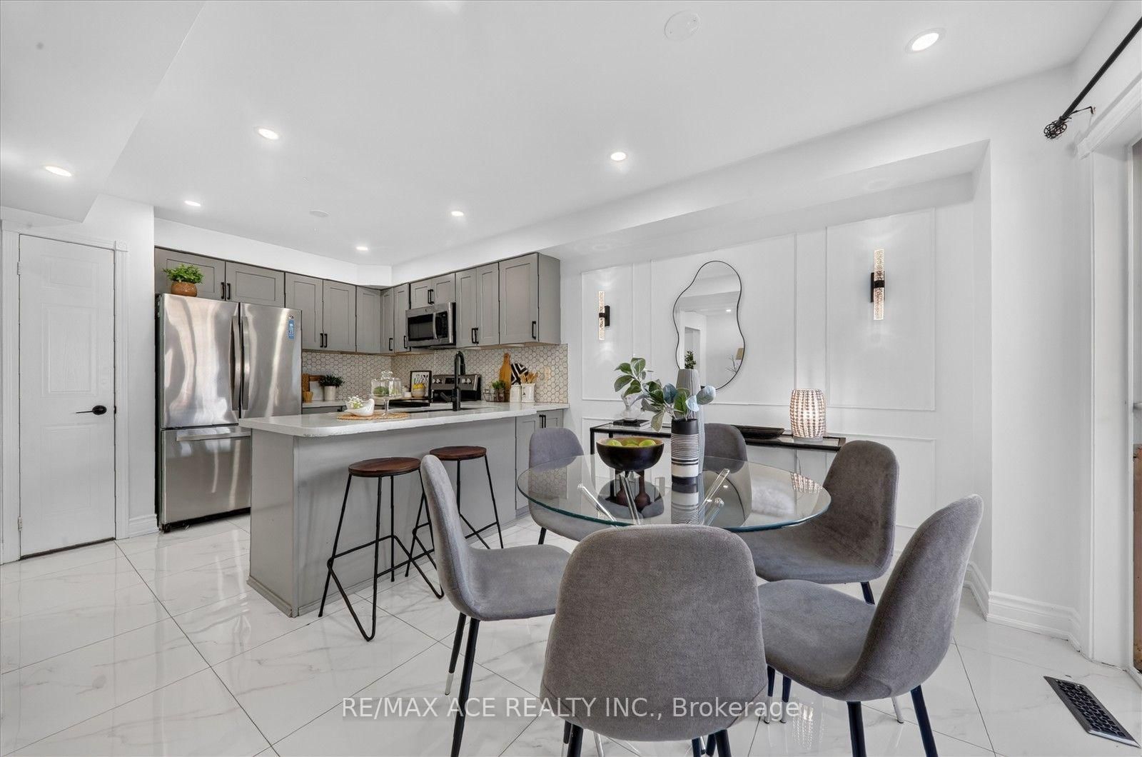 86 Solmar Avenue • Whitby, ON photo 17