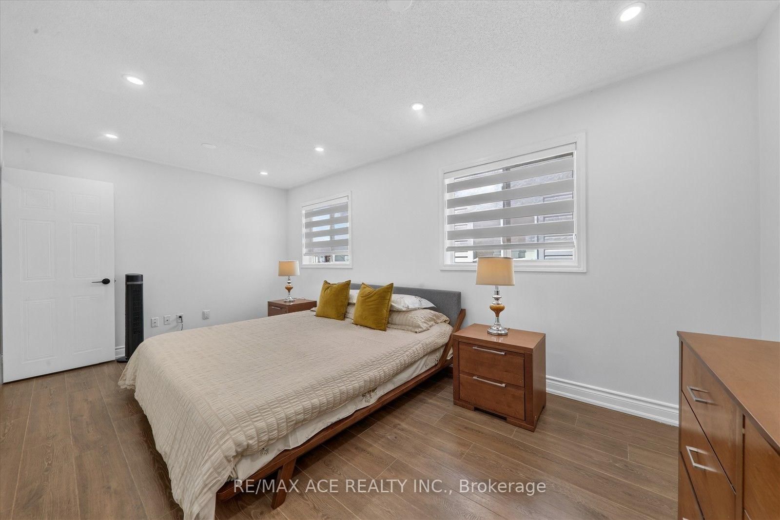 86 Solmar Avenue • Whitby, ON photo 28