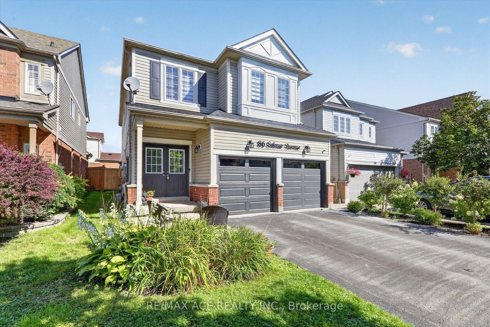 86 Solmar Avenue • Whitby, ON photo 4