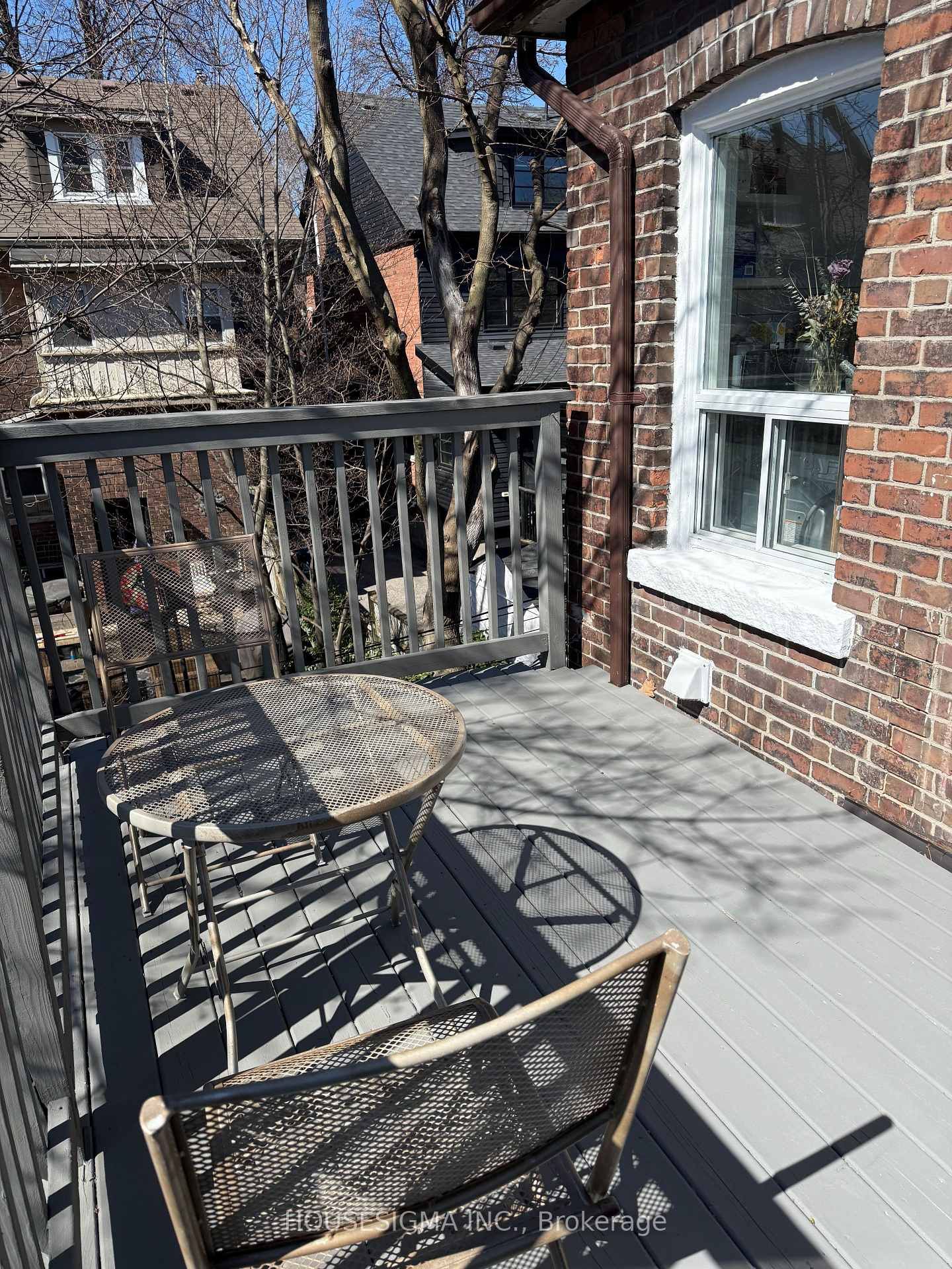 256 Woodbine Avenue • Toronto, ON photo 14