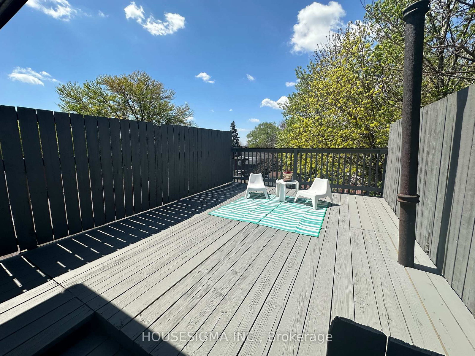 256 Woodbine Avenue • Toronto, ON photo 26