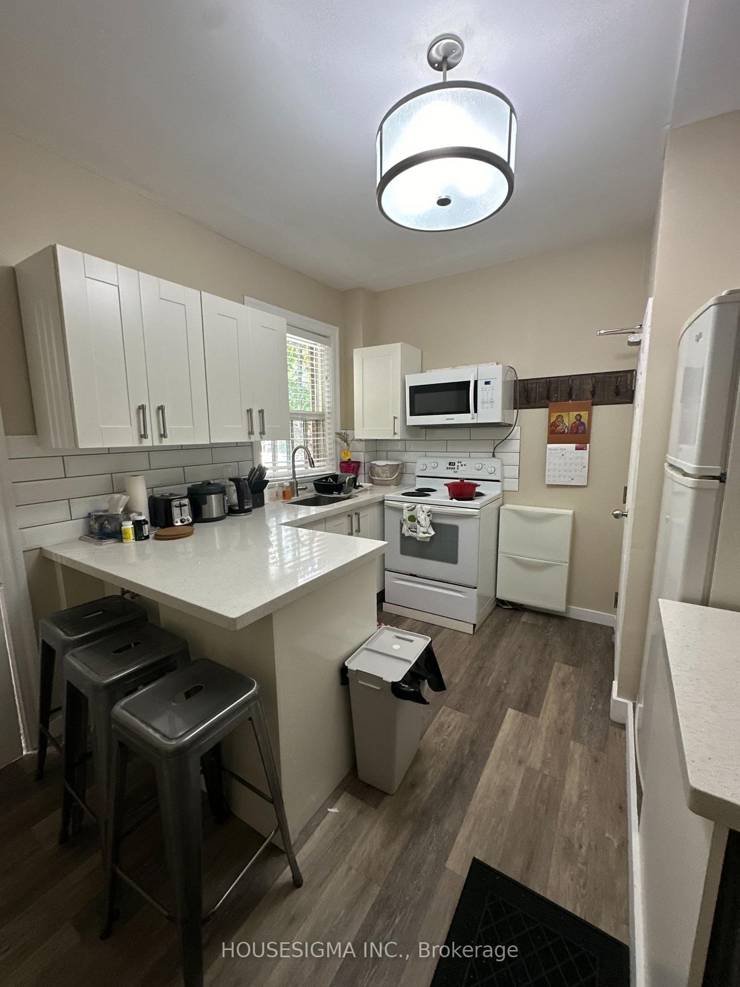 256 Woodbine Avenue • Toronto, ON photo 33