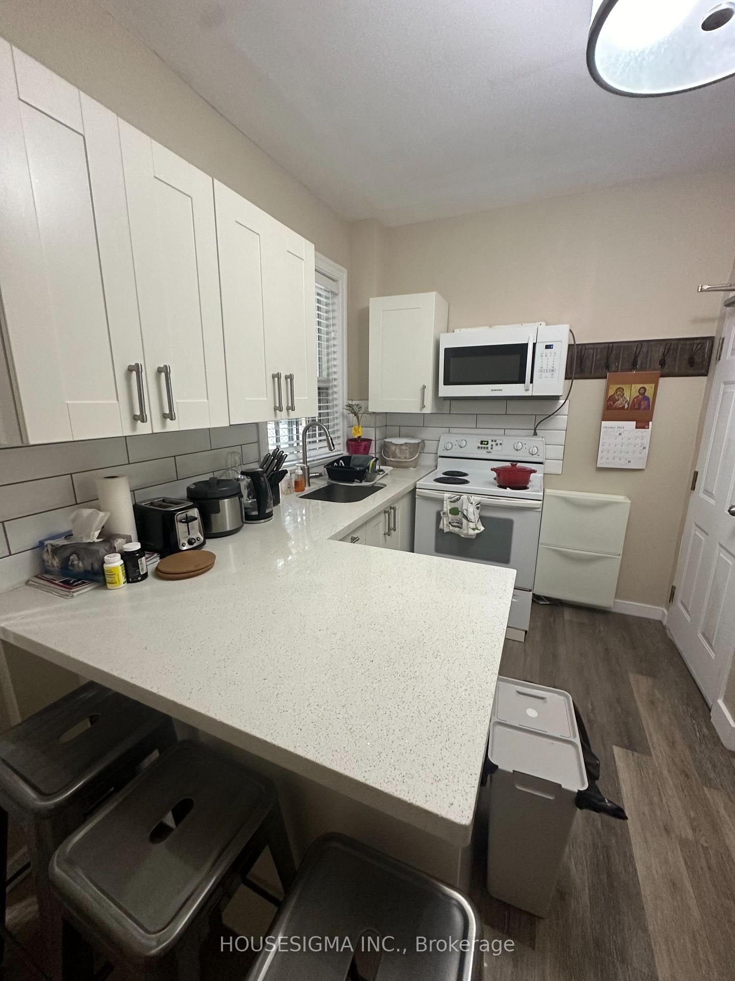 256 Woodbine Avenue • Toronto, ON photo 34