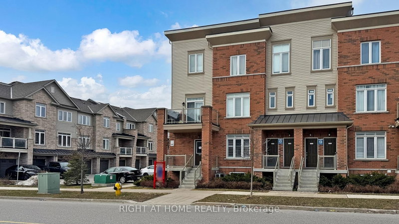 16 - 2710 William Jackson Drive E