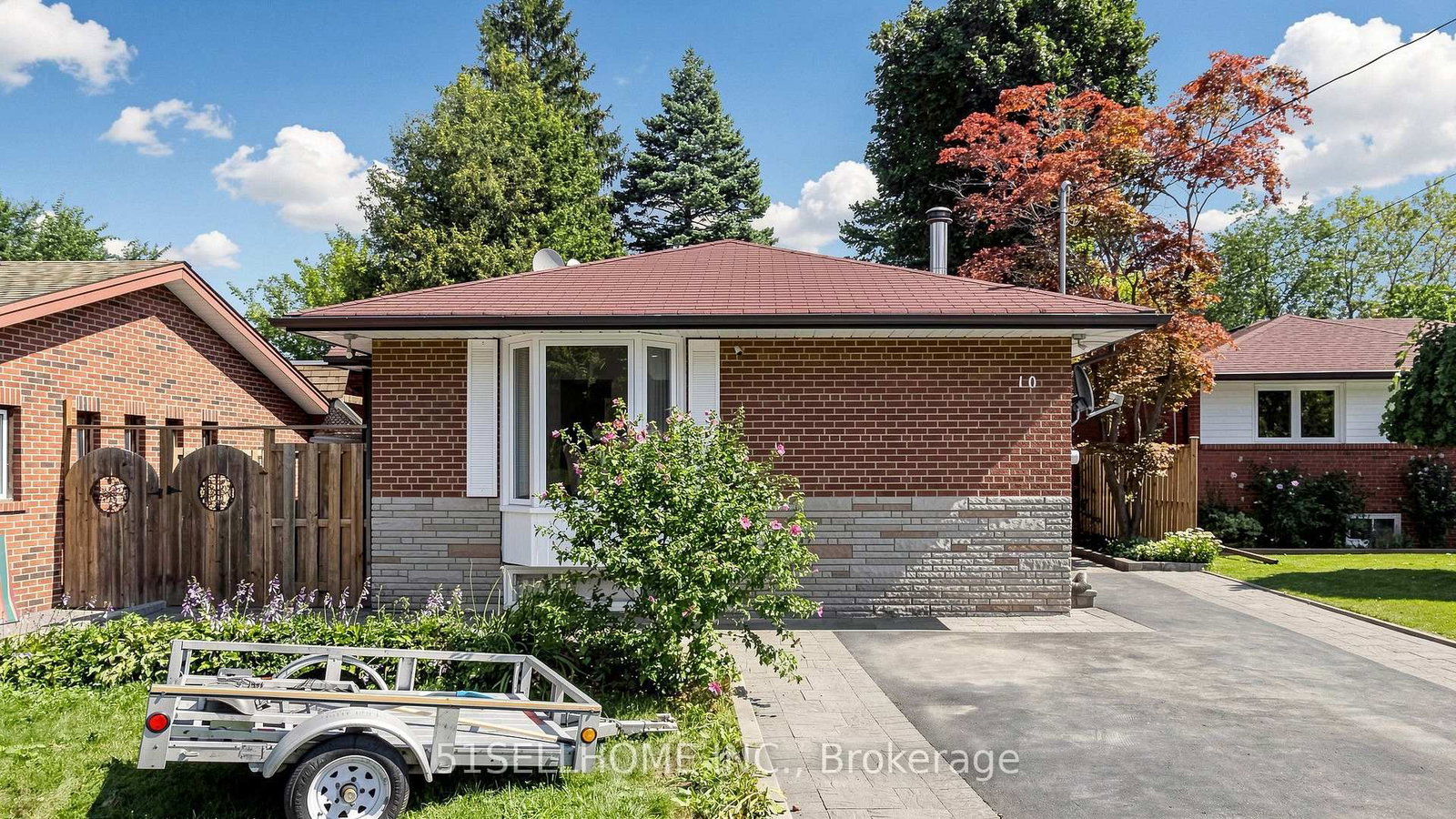 Property at 10 Pelmar