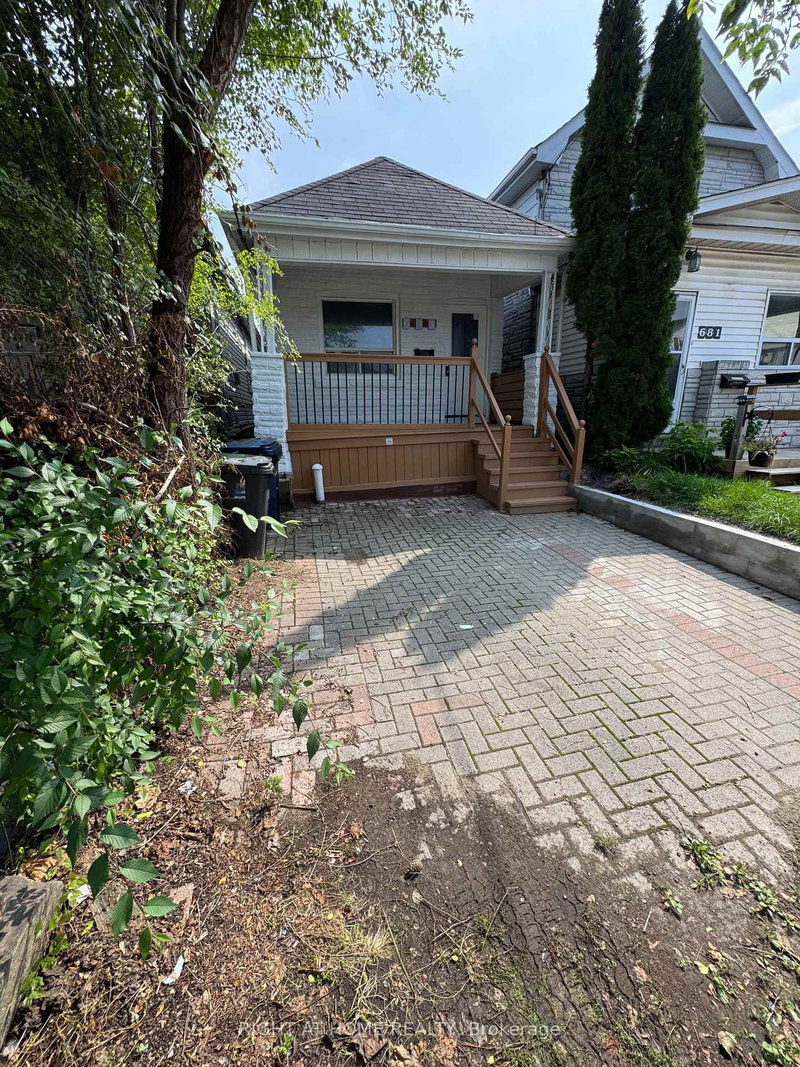 683 Mortimer Avenue