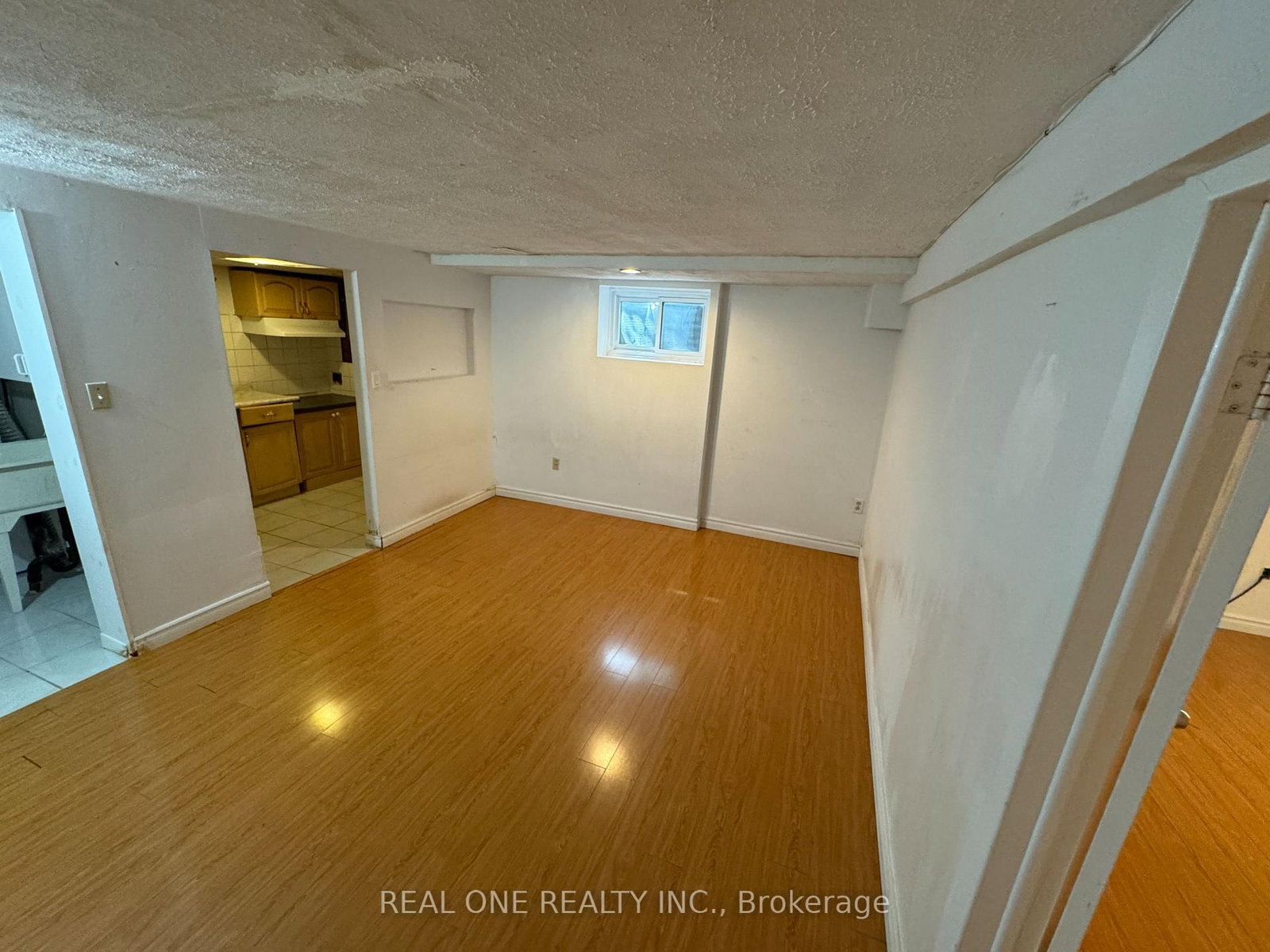 72 Dusay Place • #16 • Toronto, ON photo 18