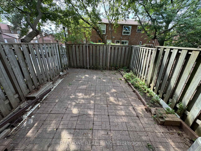 16 - 72 Dusay Place