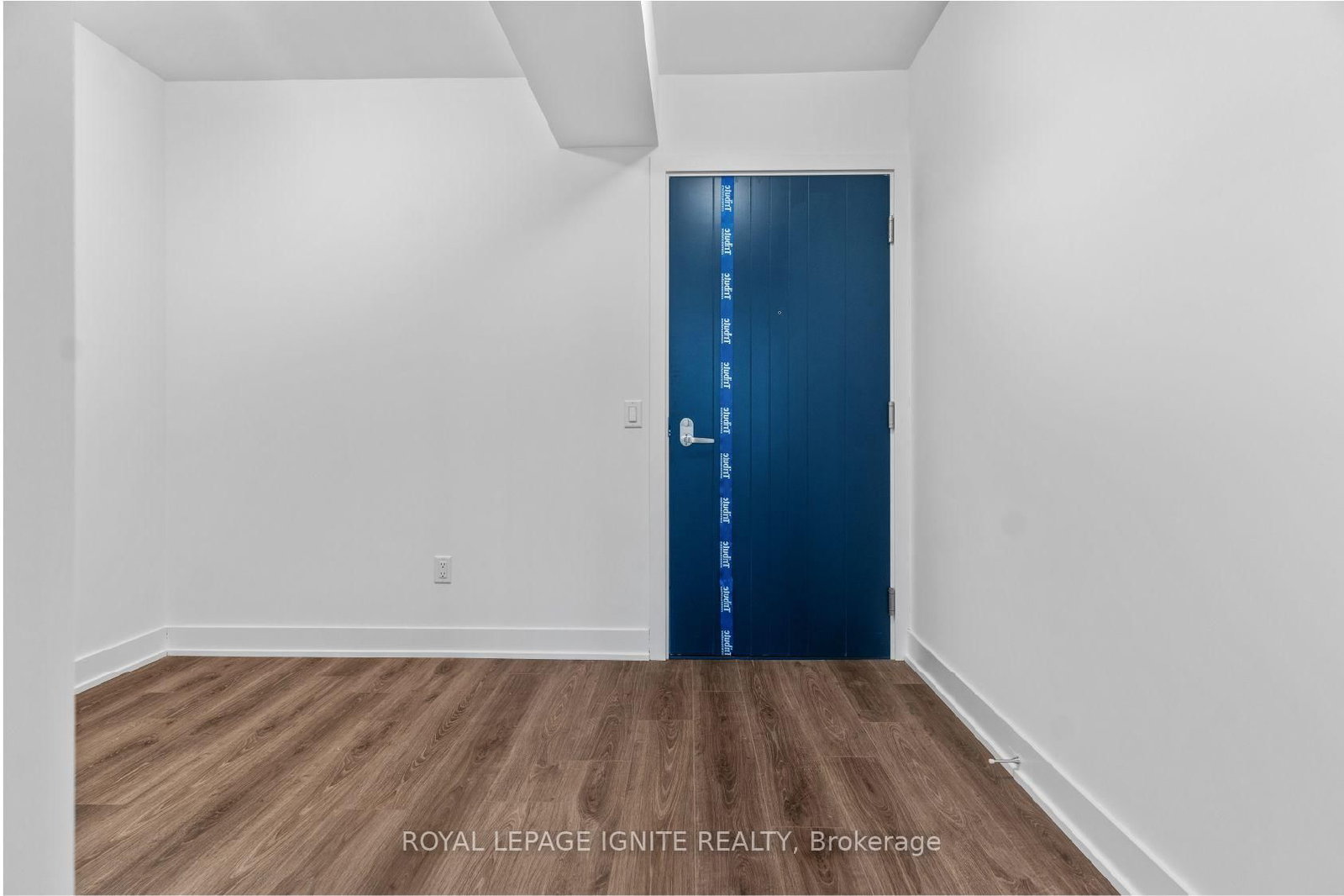 2701 - 2545 Simcoe Street N, Oshawa 4
