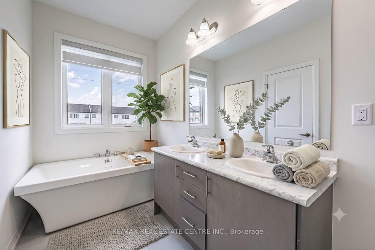 1062 Skyridge Boulevard • Pickering, ON photo 12