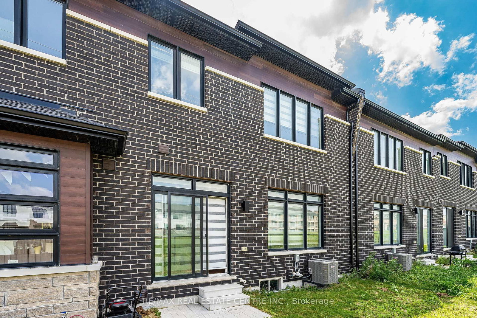 1062 Skyridge Boulevard • Pickering, ON photo 17