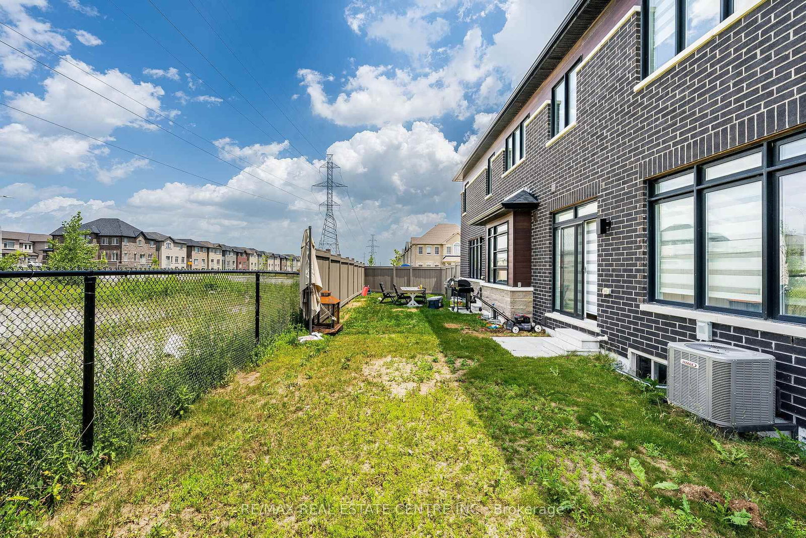 1062 Skyridge Boulevard • Pickering, ON photo 19