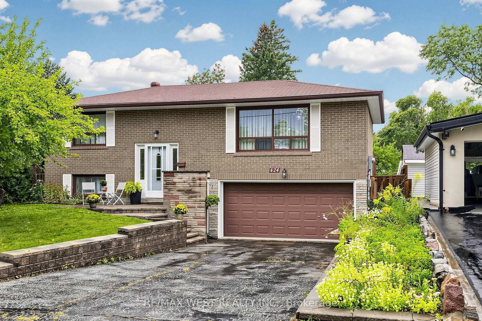 424 Brimorton Drive • Toronto, ON photo 1