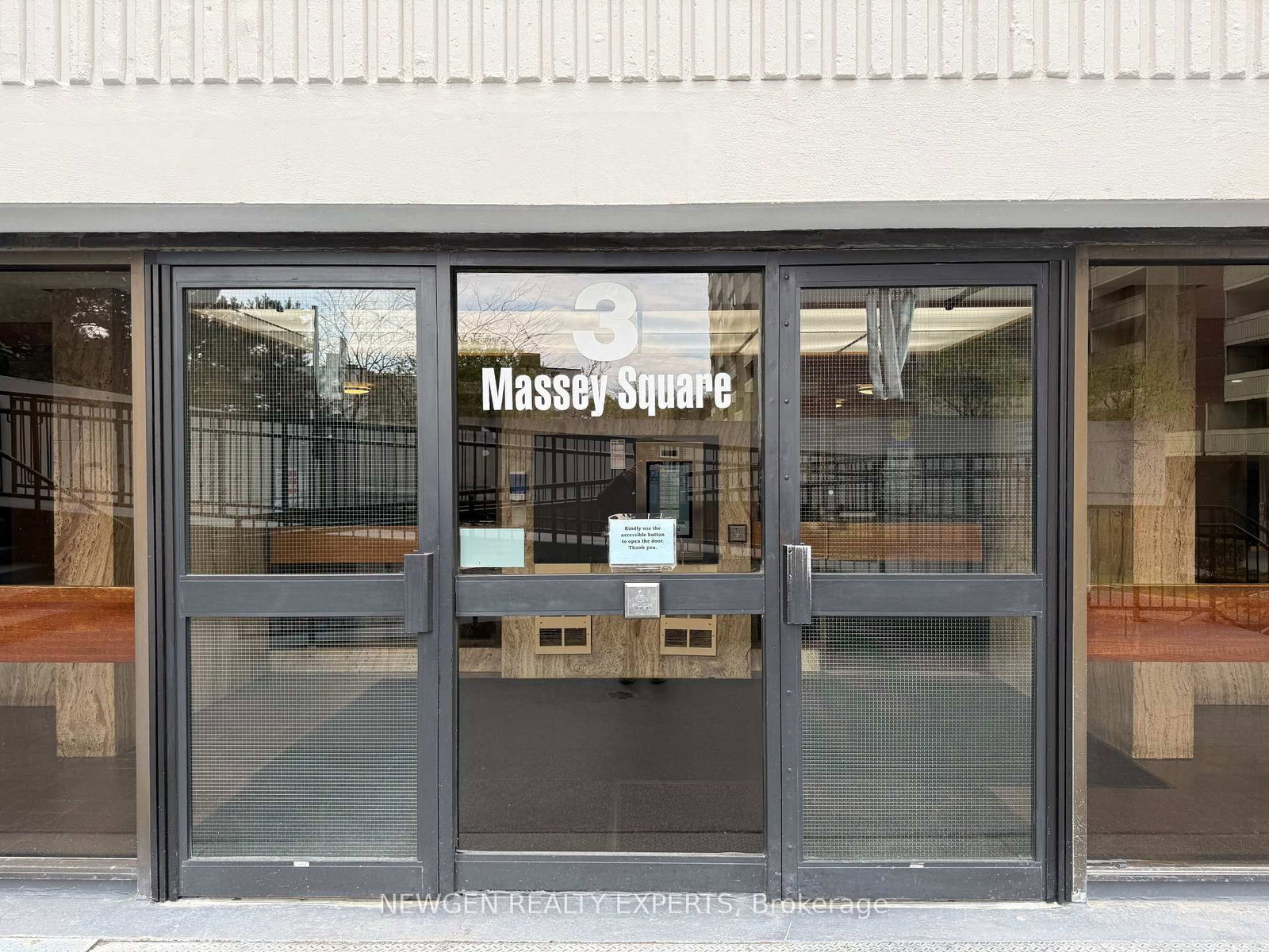 502-3 Massey Sq, Toronto, view 2