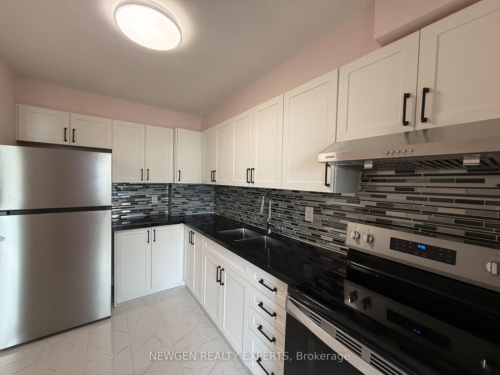 502-3 Massey Sq, Toronto, view 21