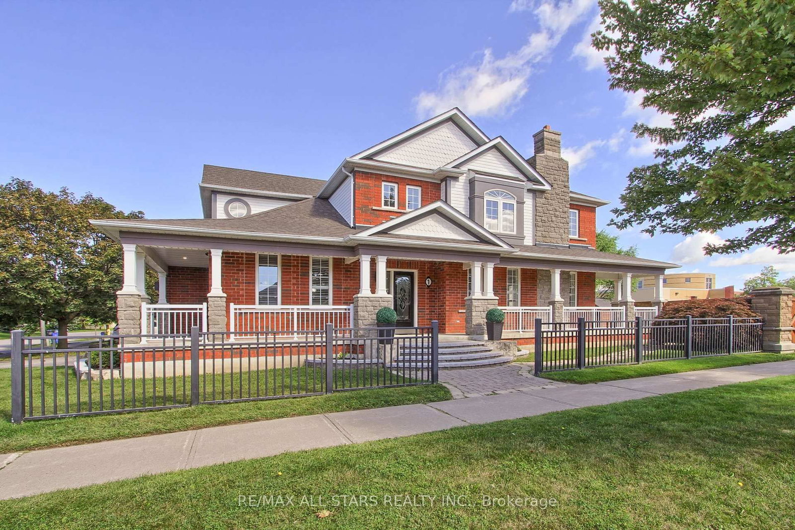 1 Hatch Street • Whitby, ON photo 1