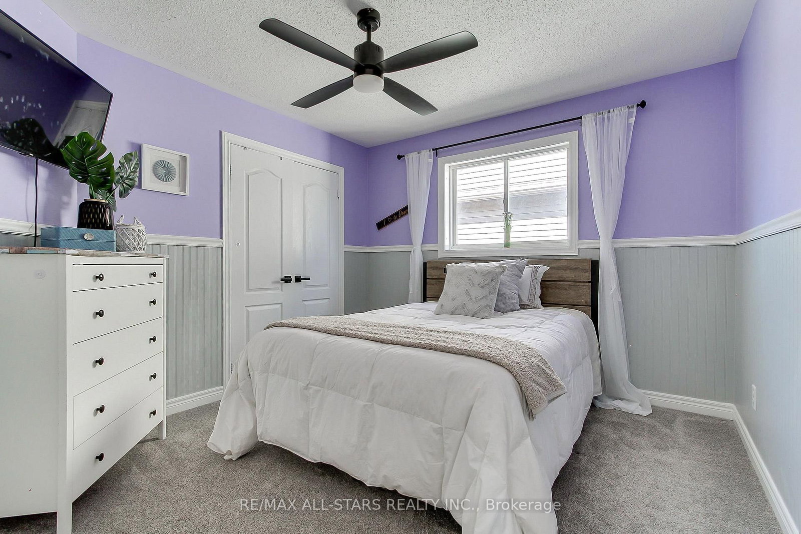 1 Hatch Street • Whitby, ON photo 24