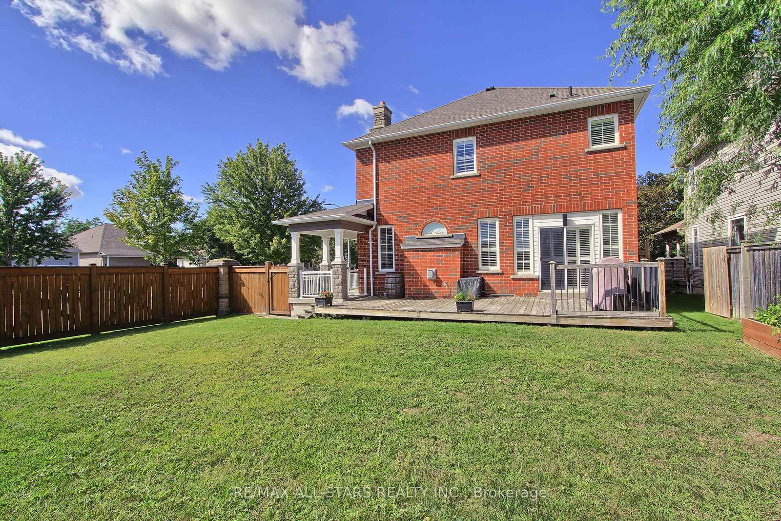 1 Hatch Street • Whitby, ON photo 30