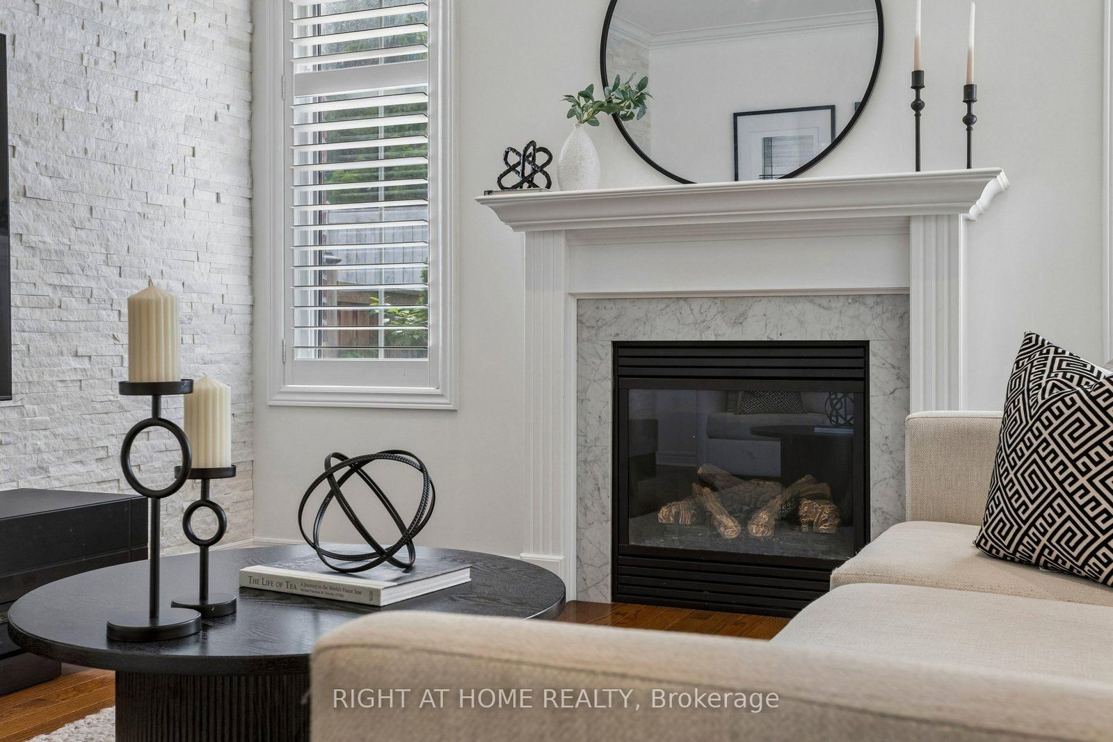 26 Bignell Crescent • Ajax, ON photo 6