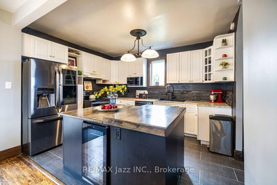180 Olive Avenue • Oshawa, ON photo 5