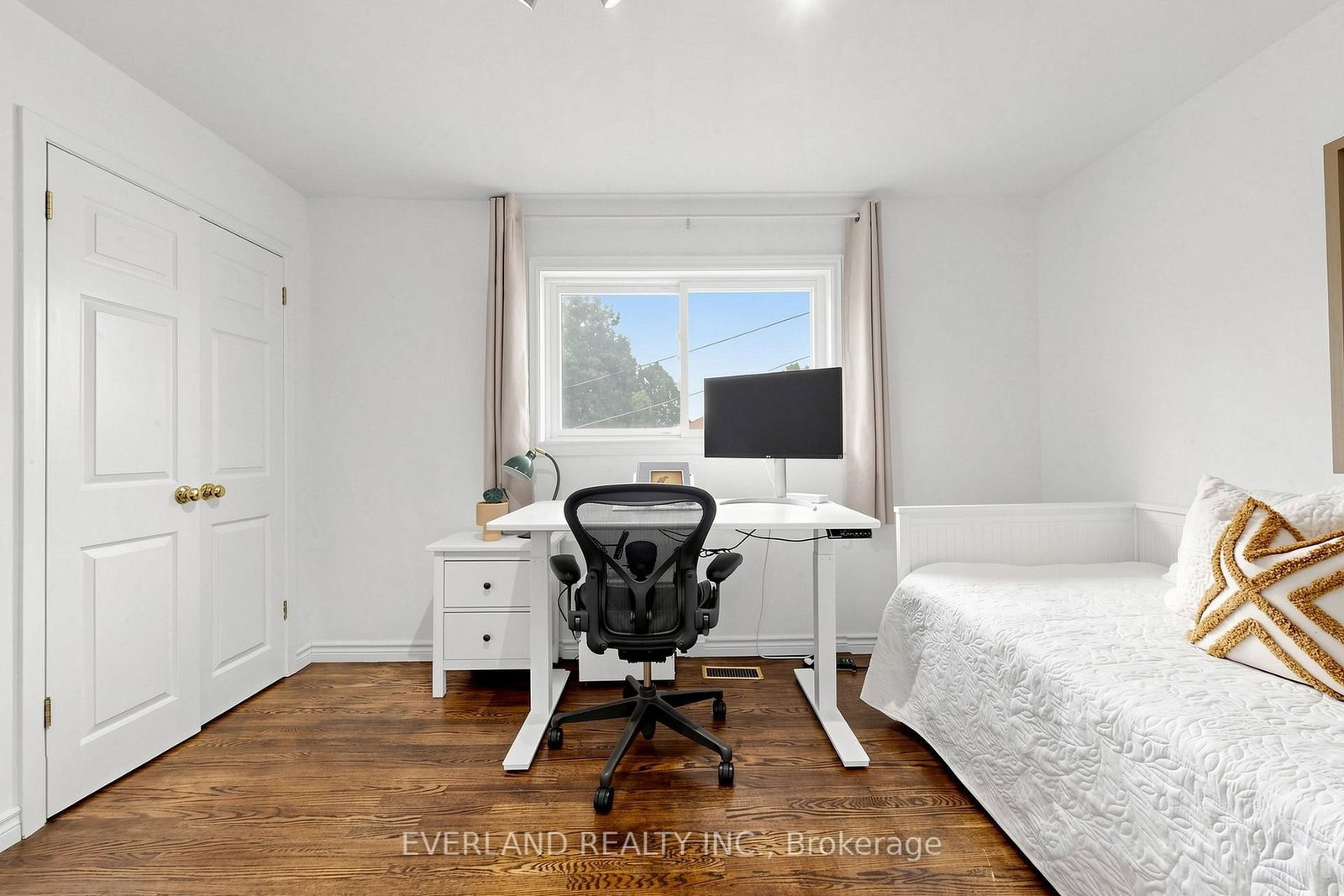 38 Six Nations Avenue • Toronto, ON photo 19