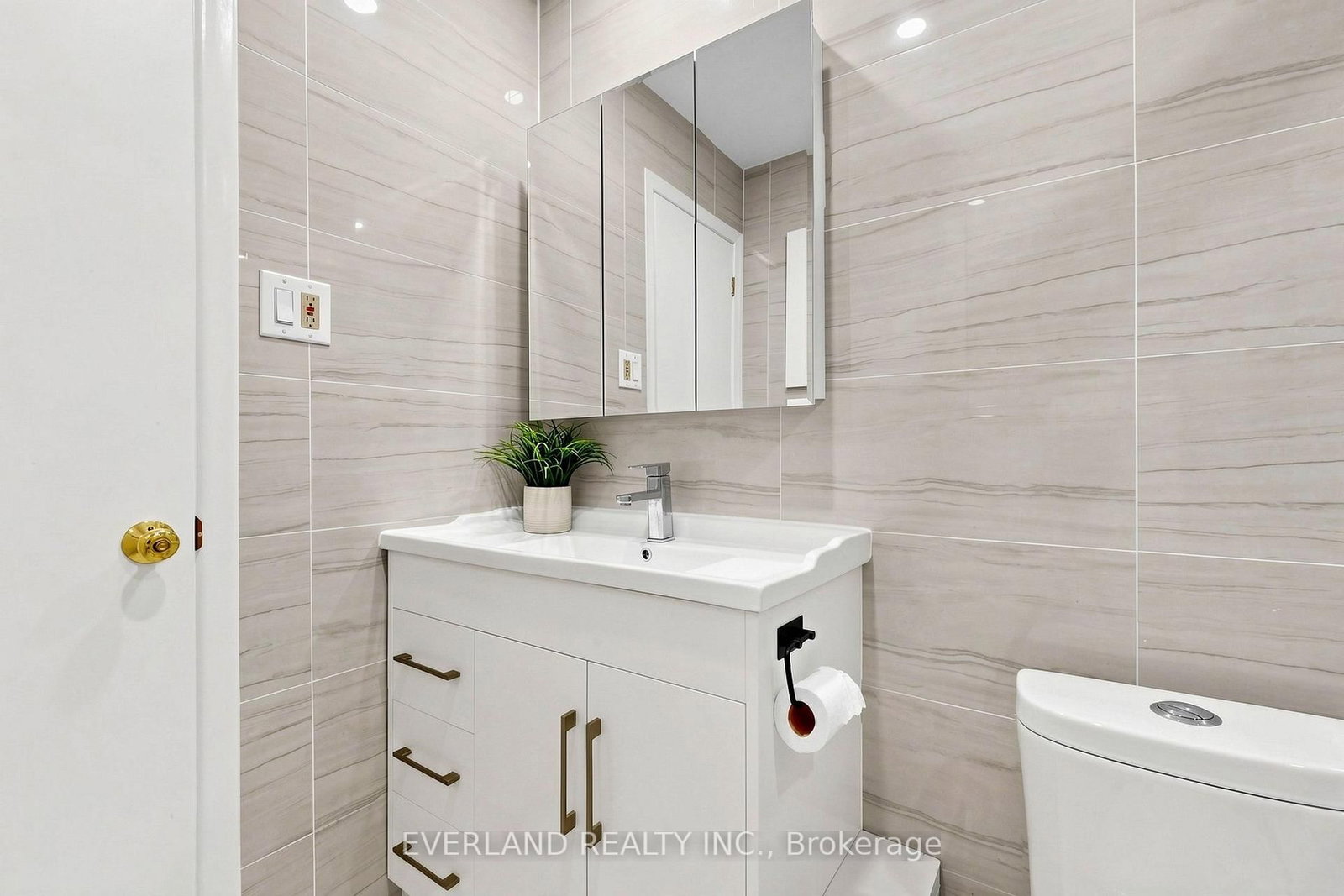 38 Six Nations Avenue • Toronto, ON photo 21