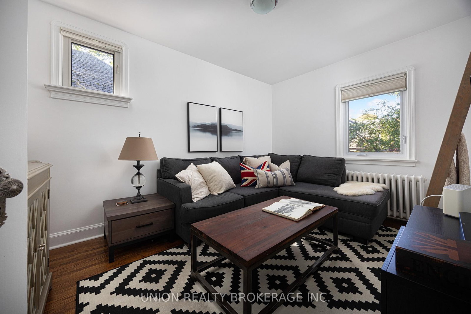 8 Woodland Park Road • Toronto, ON photo 17