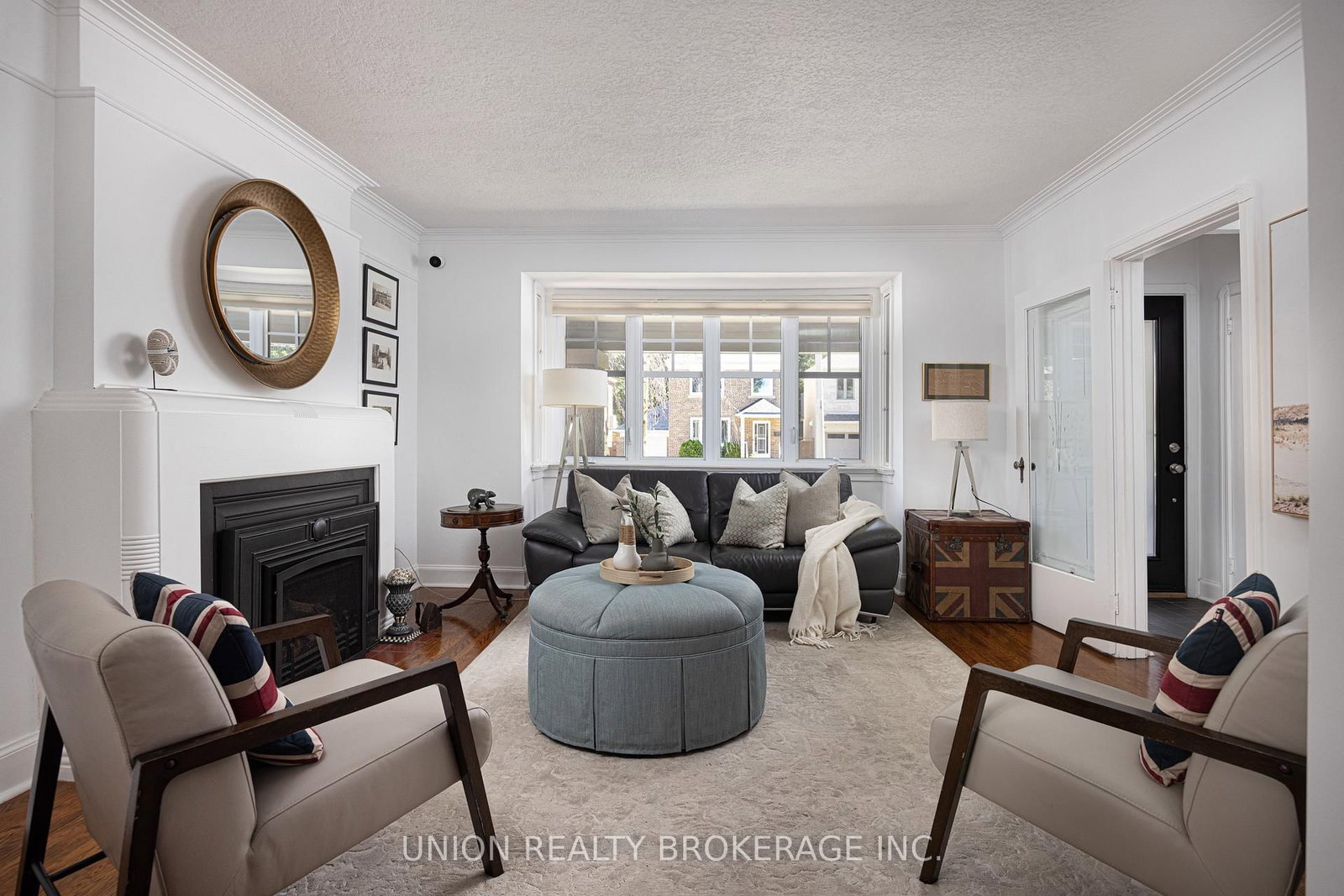 8 Woodland Park Road • Toronto, ON photo 4