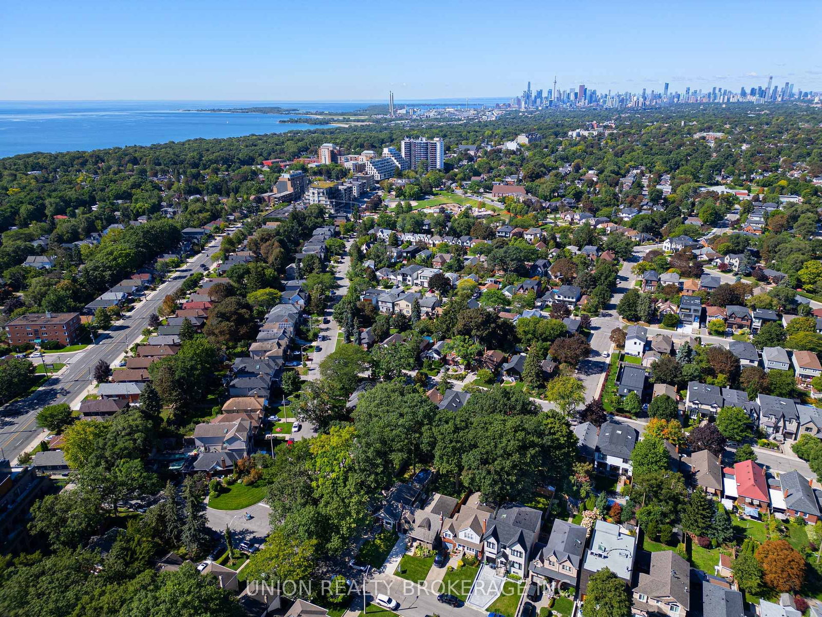 8 Woodland Park Road • Toronto, ON photo 42