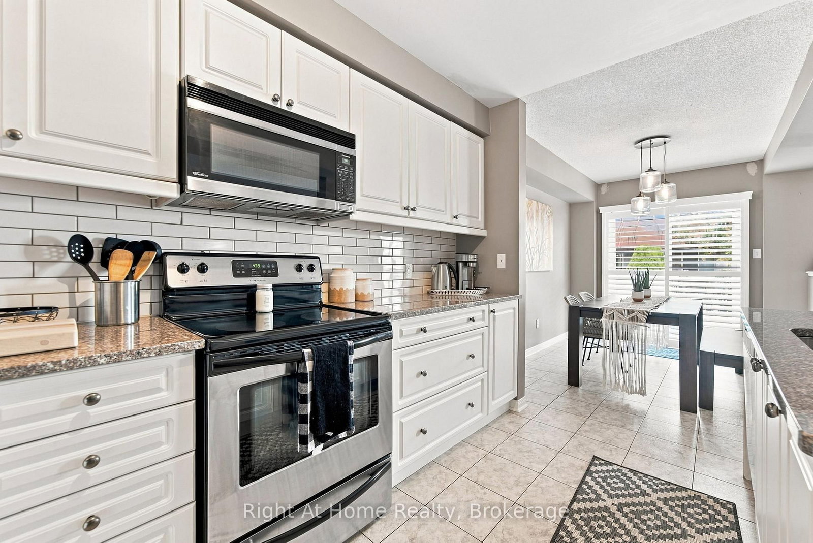 460 Woodmount Drive • #46 • Oshawa, ON photo 10