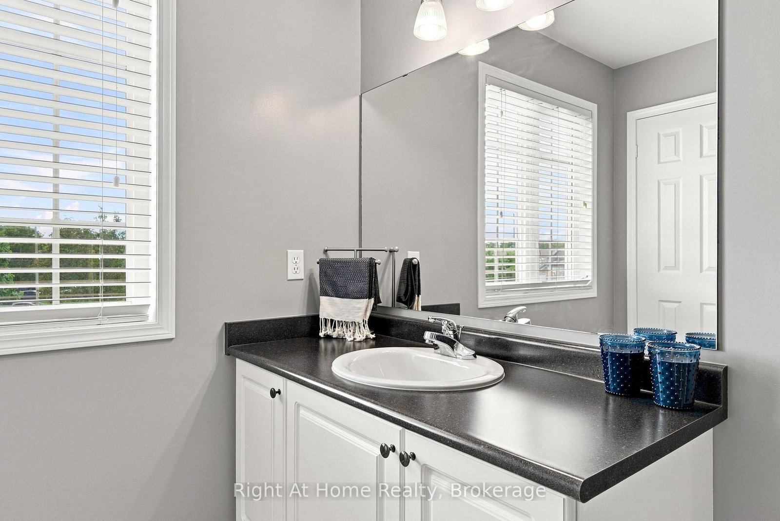 460 Woodmount Drive • #46 • Oshawa, ON photo 24