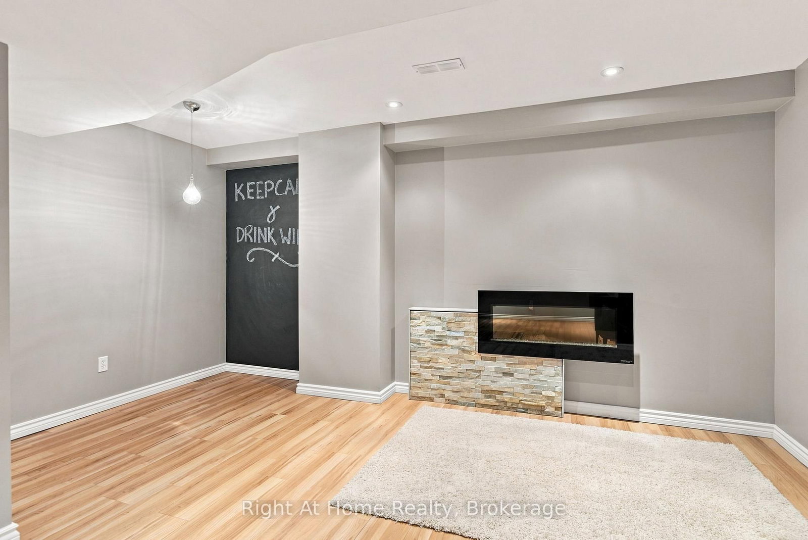 460 Woodmount Drive • #46 • Oshawa, ON photo 30