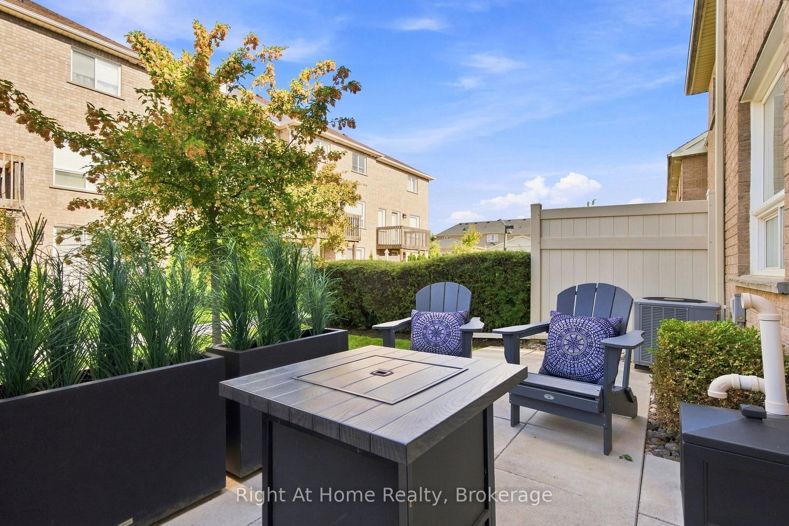 460 Woodmount Drive • #46 • Oshawa, ON photo 33