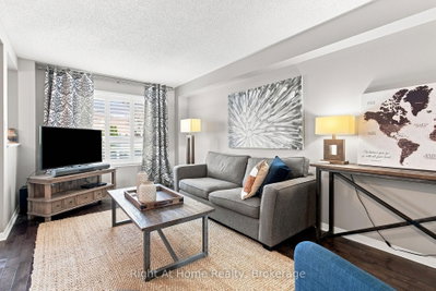 460 Woodmount Drive • #46 • Oshawa, ON photo 5