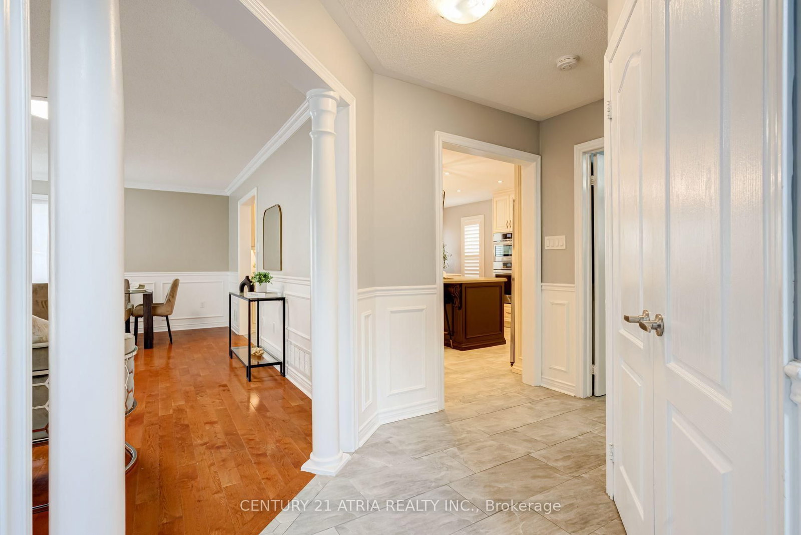 14 Robert Attersley Drive W • Whitby, ON photo 4